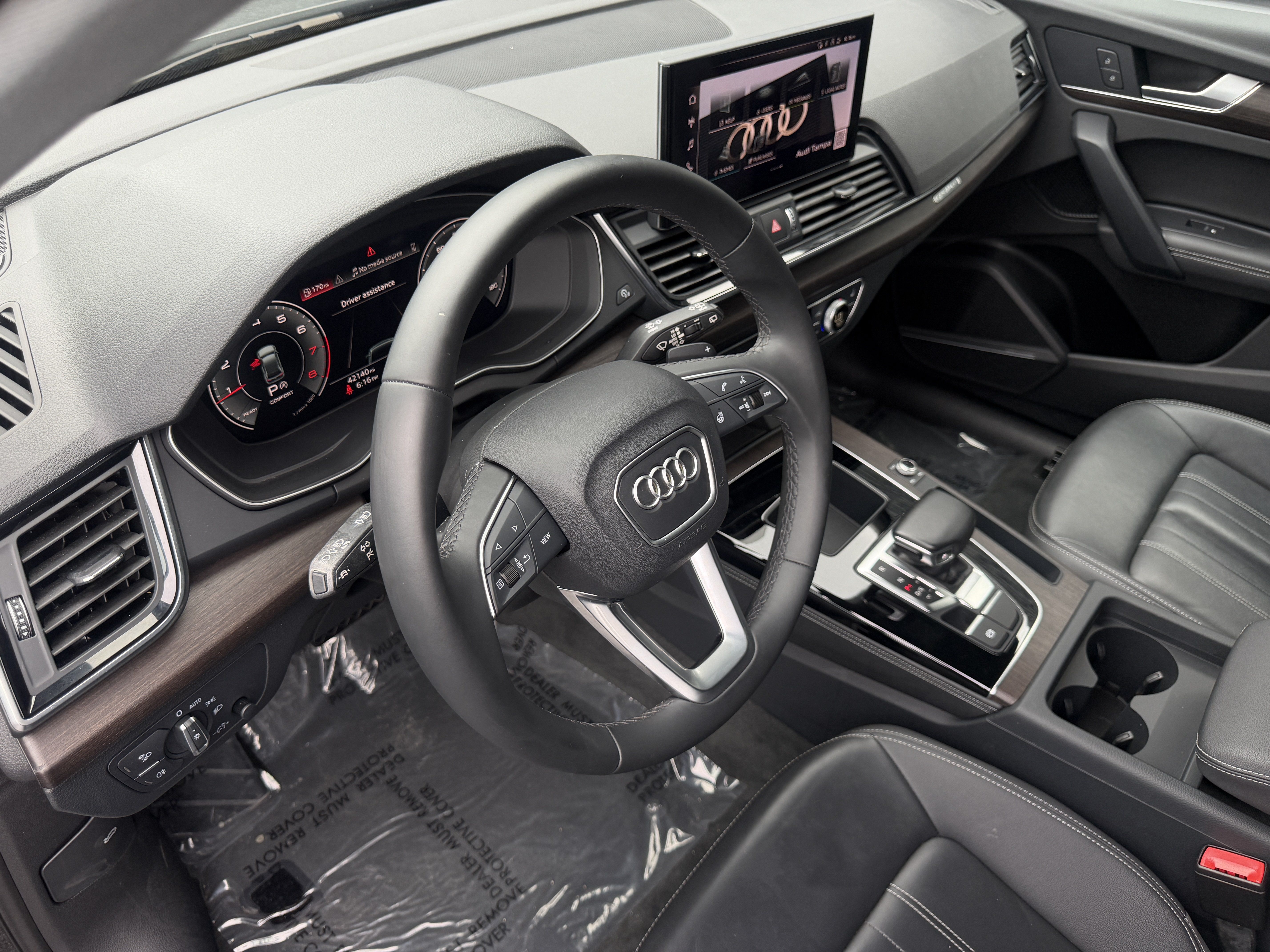Used 2023 Audi Q5 2.0T Premium Plus w/ Premium Plus Package AWD/4WD image 6