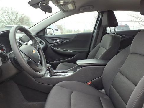 Used 2024 Chevrolet Malibu LT image 13