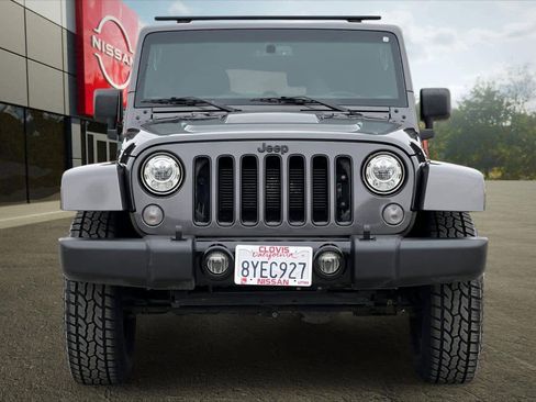 Used 2017 Jeep Wrangler Unlimited Sahara image 11