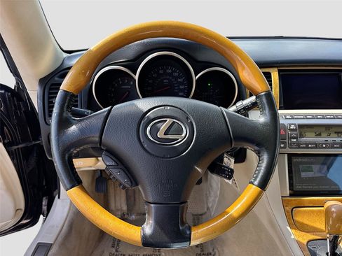 Used 2005 Lexus SC 430 Convertible image 12