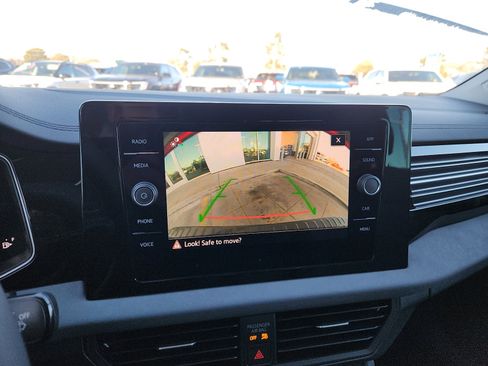 New 2026 Volkswagen Jetta SE image 18