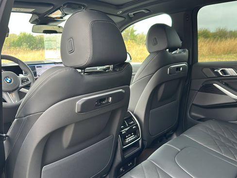 New 2026 BMW X5 xDrive40i w/ M Sport Package image 14