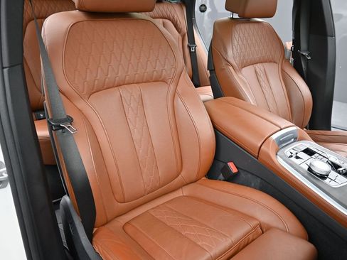 Used 2024 BMW X5 xDrive50e w/ Executive Package image 22