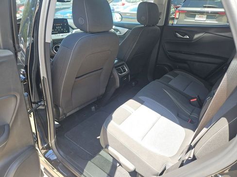Used 2025 Chevrolet Blazer LT FWD image 28