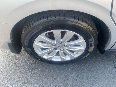 Used 2018 Honda Odyssey LX image 29