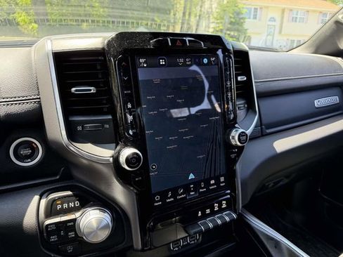 Used 2024 RAM 1500 Laramie AWD/4WD image 30
