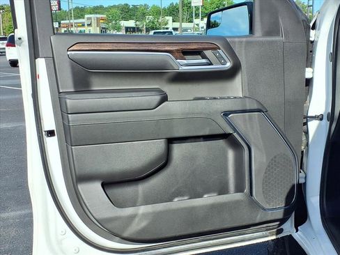 Used 2024 GMC Sierra 1500 Elevation AWD/4WD image 4