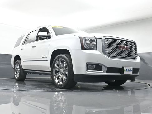 Used 2016 GMC Yukon Denali w/ Open Road Package image 25