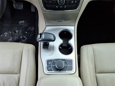 Used 2015 Jeep Grand Cherokee Limited image 24