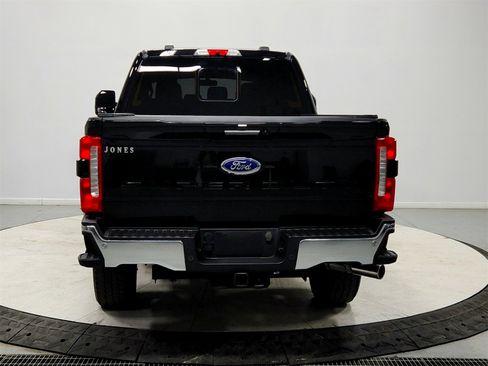 Used 2024 Ford F250 Lariat w/ Chrome Package image 6