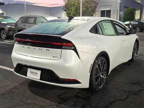 New 2026 Toyota Prius XLE image 5