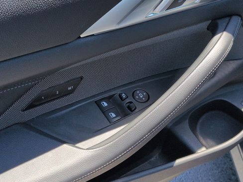 Used 2026 BMW 430i Coupe w/ M Sport Package RWD image 15