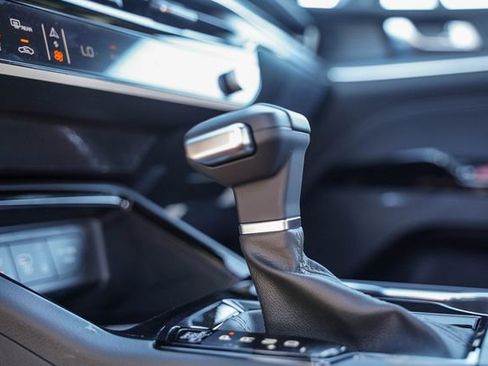 New 2026 Kia K5 GT-Line image 25