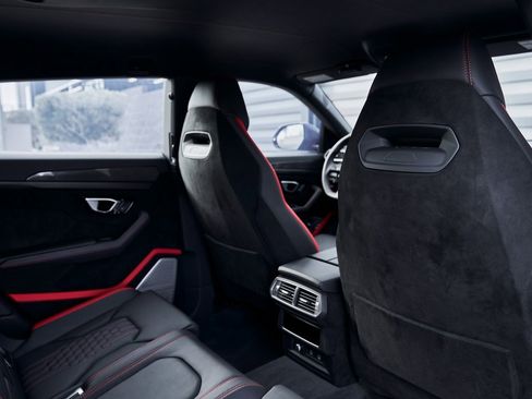 Used 2024 Lamborghini Urus Performante image 47