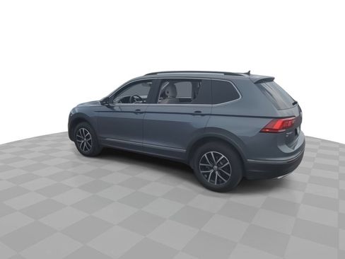 Used 2021 Volkswagen Tiguan SE FWD image 6