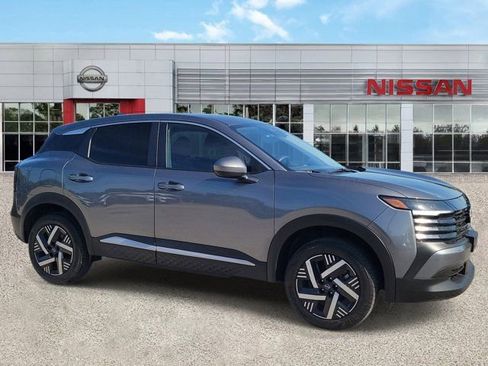 Certified 2025 Nissan Kicks SV FWD image 2