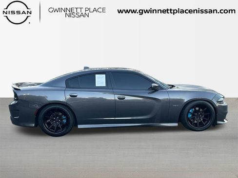 Used 2019 Dodge Charger R/T image 4