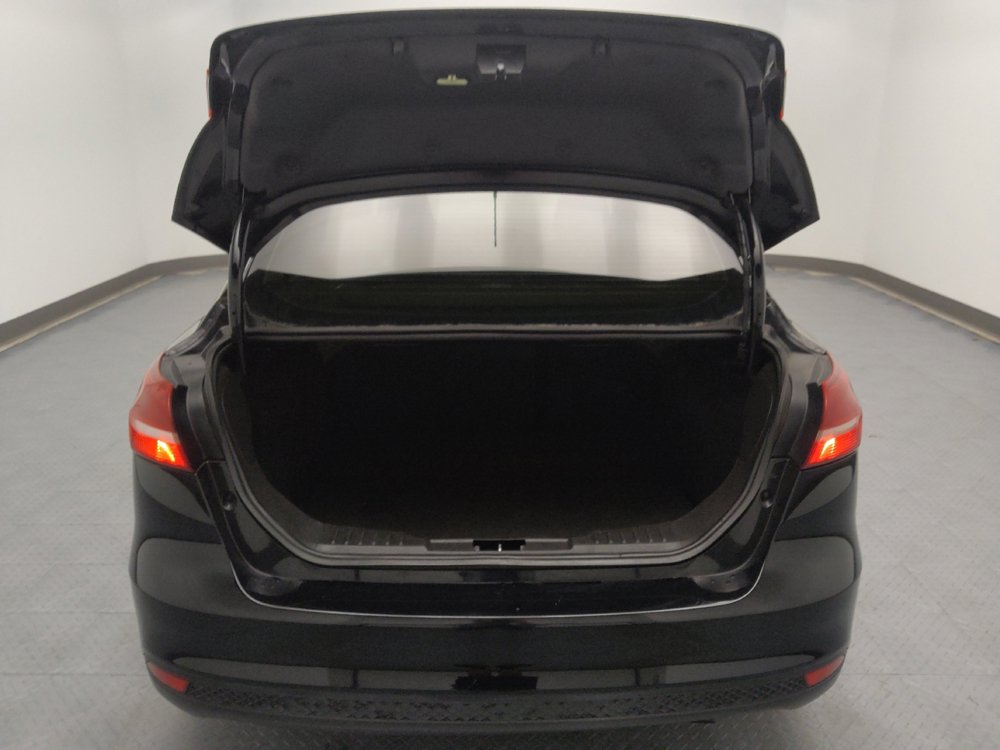 Used 2018 Ford Focus SE FWD image 29