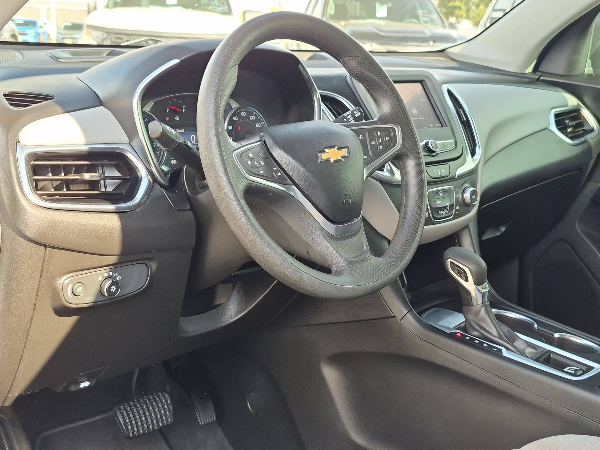 Certified 2022 Chevrolet Equinox LS w/ LS Convenience Package FWD image 10