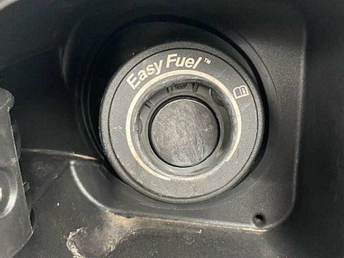 Used 2022 Ford Escape SE image 32