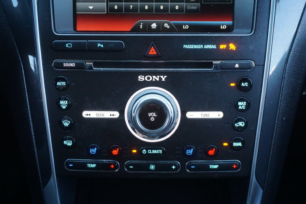 Used 2016 Ford Explorer Sport w/ Equipment Group 401A AWD/4WD image 14