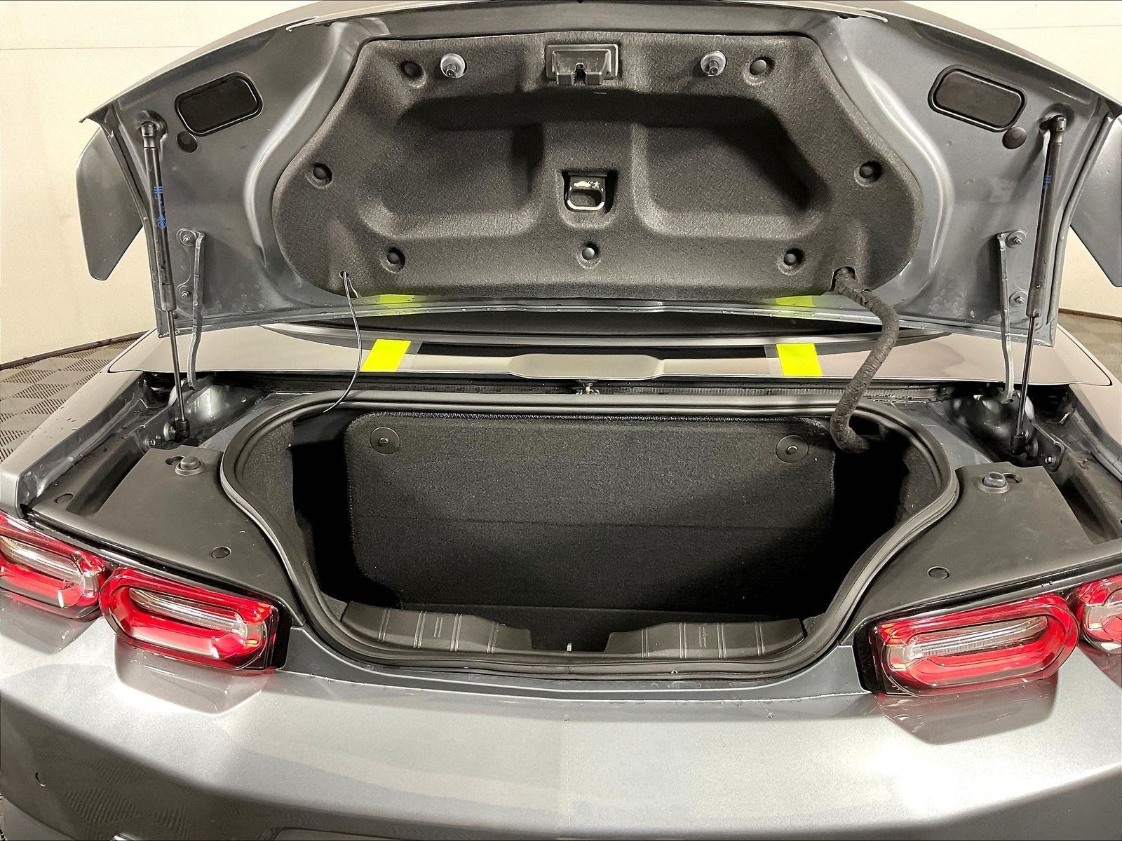 Used 2021 Chevrolet Camaro SS RWD image 34