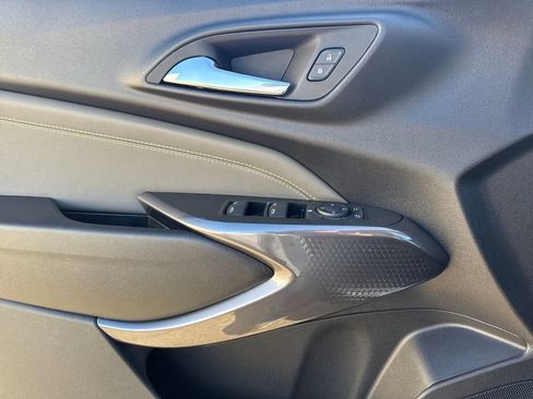 New 2026 Chevrolet Trax ACTIV w/ Driver Confidence Package image 18