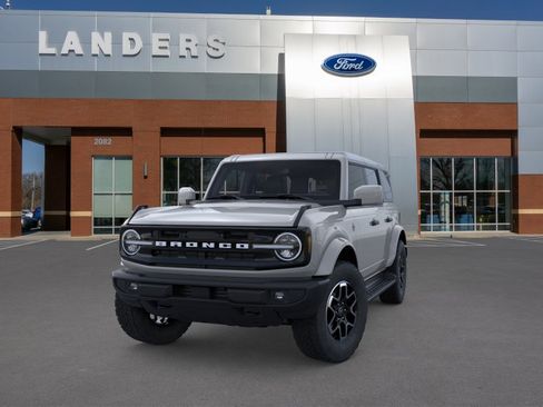 New 2026 Ford Bronco Outer Banks AWD/4WD image 2