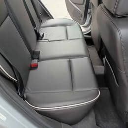 Used 2013 Ford Fiesta Titanium FWD image 13