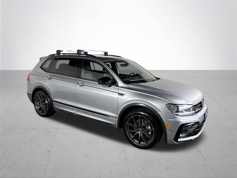 Used 2021 Volkswagen Tiguan SE AWD/4WD image 4