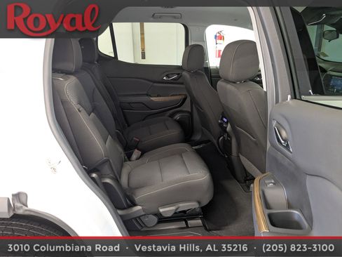 Used 2021 GMC Acadia SLE w/ Driver Convenience Package image 10
