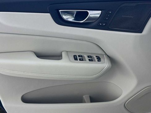 New 2026 Volvo XC60 B5 Ultra w/ Protection Package Premier image 17