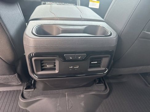 New 2026 GMC Sierra 1500 AT4 w/ AT4 Premium Package image 30