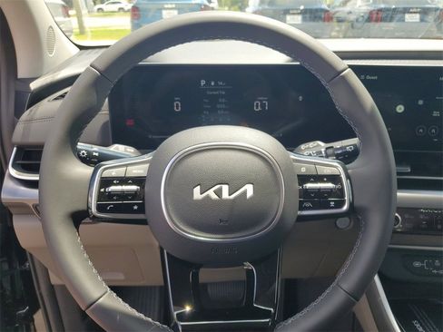 New 2026 Kia Carnival image 10