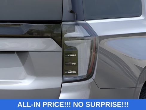New 2026 Chevrolet Suburban LT w/ Comfort Package AWD/4WD image 21