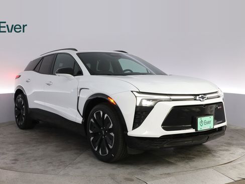 Used 2024 Chevrolet Blazer EV RS RWD image 13