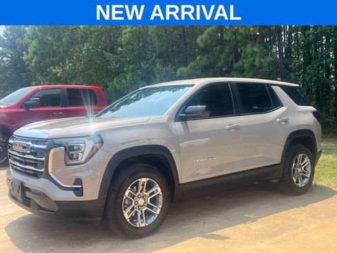 Used 2025 GMC Terrain Elevation w/ Technology Package II AWD/4WD image 1