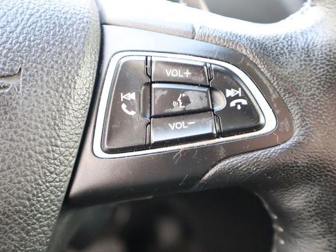 Used 2017 Ford Escape Titanium w/ Equipment Group 301A AWD/4WD image 36