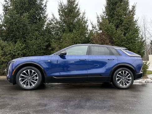 Certified 2024 Cadillac Lyriq Sport image 2