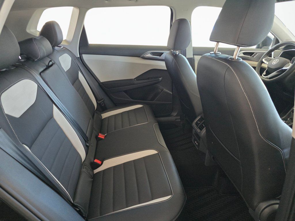 New 2026 Volkswagen Taos SEL AWD/4WD image 38