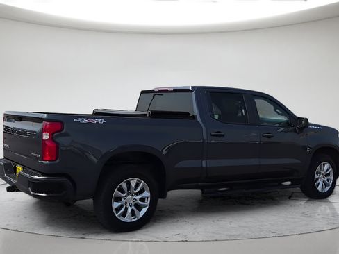 Used 2021 Chevrolet Silverado 1500 Custom w/ LPO, Dark Essentials Package AWD/4WD image 7