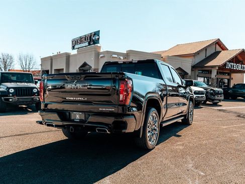 Used 2023 GMC Sierra 1500 Denali Ultimate image 7