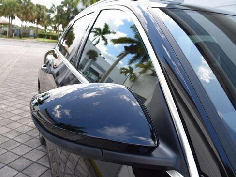 Used 2022 Audi e-tron Premium image 30