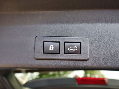 Used 2021 Subaru Ascent Limited w/ Technology Package AWD/4WD image 64