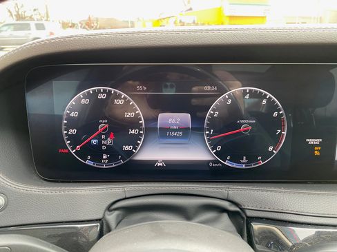 Used 2020 Mercedes-Benz S 560 4MATIC Sedan w/ Premium Package image 20