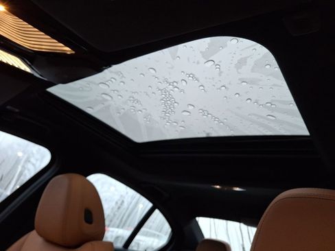 Used 2023 BMW 330i xDrive Sedan w/ Premium Package image 12