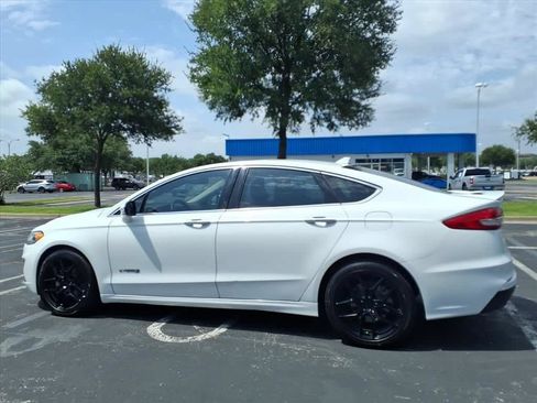 Used 2019 Ford Fusion Titanium FWD image 7