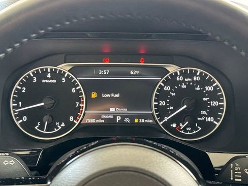 Used 2024 Nissan Pathfinder SL w/ SL Premium Package image 39