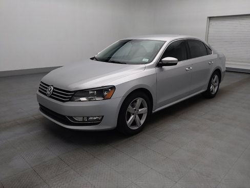 Used 2015 Volkswagen Passat 1.8T Limited Edition FWD image 2