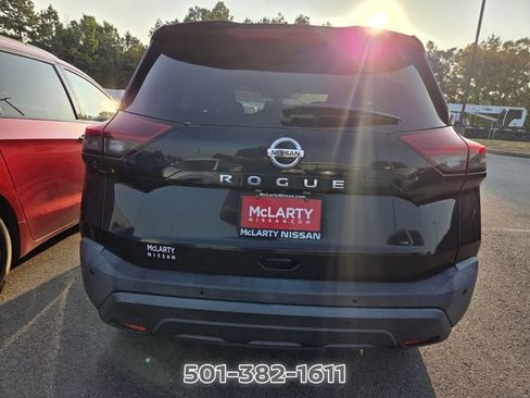 Used 2021 Nissan Rogue S FWD image 3